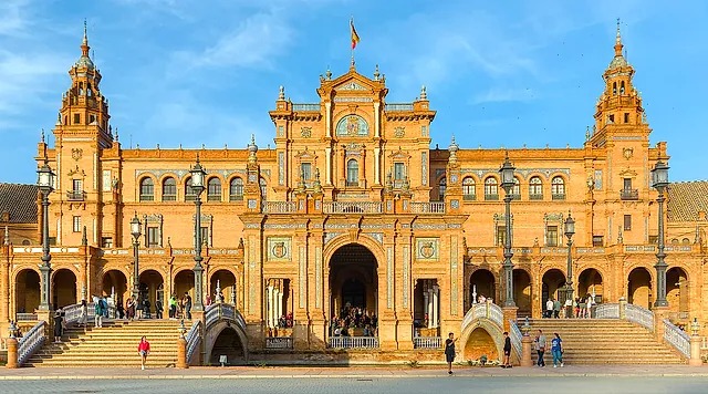 Die Plaza de España in Sevilla